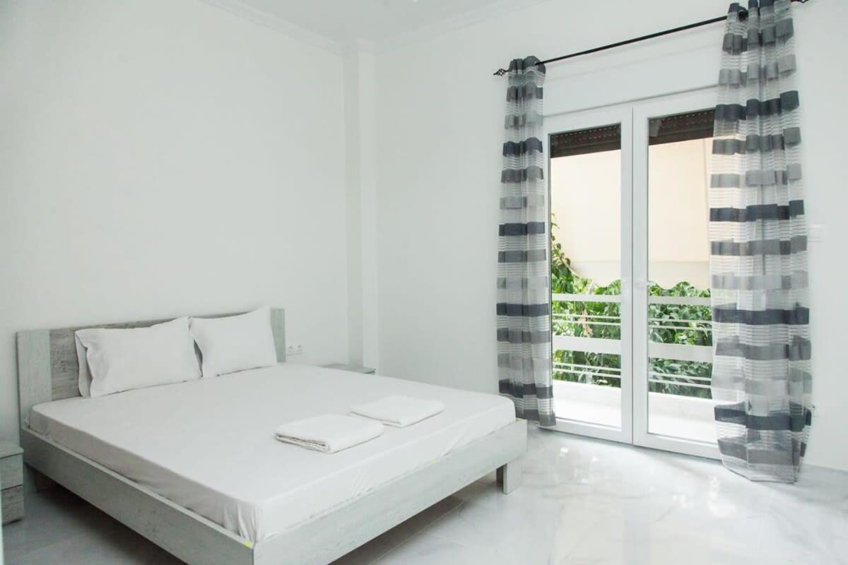 Apartment Amazing Next To Koridallos Metro Station Piraeus